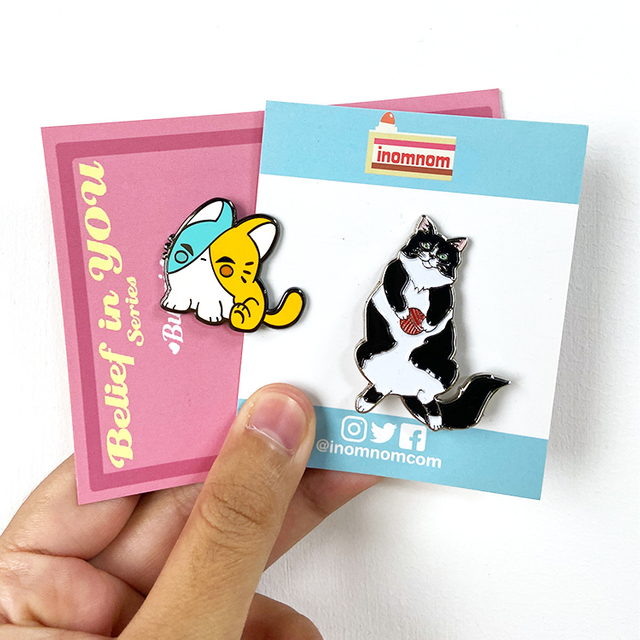 custom lapel pin die casting rubber clutches zinc alloy enamel pin manufacturer with backing cards hard enamel pin